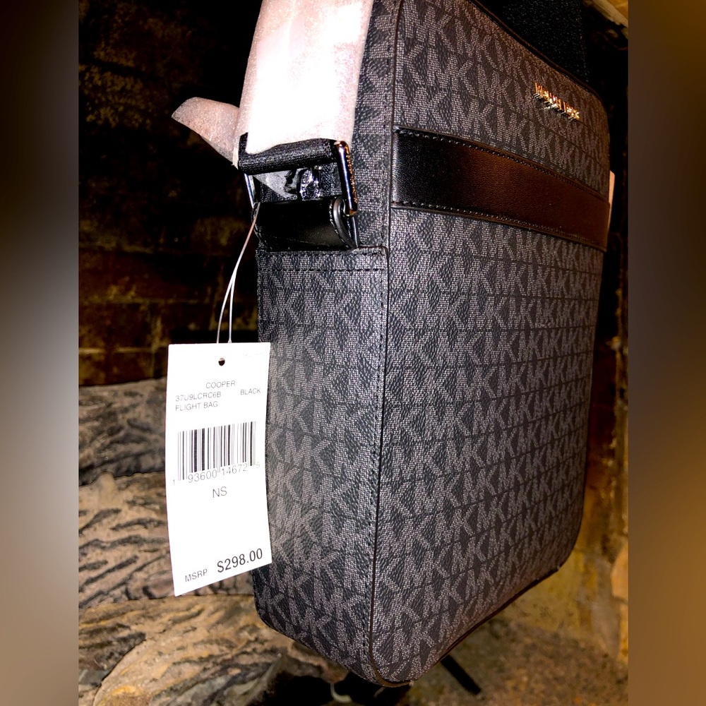 💥Moving to @the_bag_guy💥Micheal Kors - Medium Crossbody Leather Cooper - Picture 7 of 16